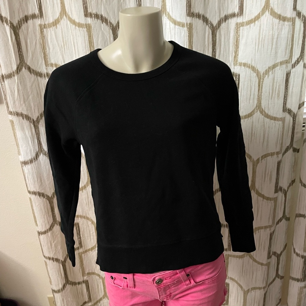 Black Tommy Hilfiger Sport slightly cropped sweatshirt- size small women’s